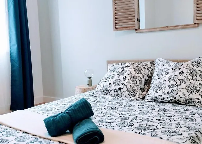 & Confort 3 Pieces Parking Clim Et Wifi * Antibes