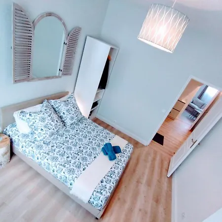 & Confort 3 Pieces Parking Clim Et Wifi