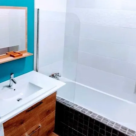 Apartment & Confort 3 Pieces Parking Clim Et Wifi *