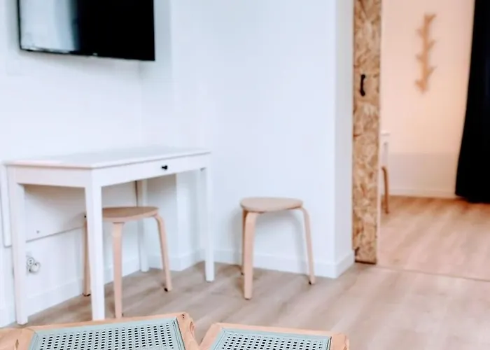 & Confort 3 Pieces Parking Clim Et Wifi *